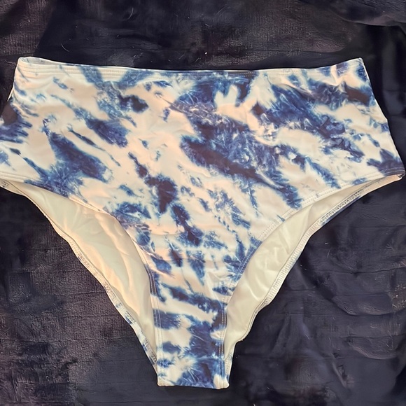 2/$15   Plus Tie Dye Halter Bikini Set - Picture 5 of 9